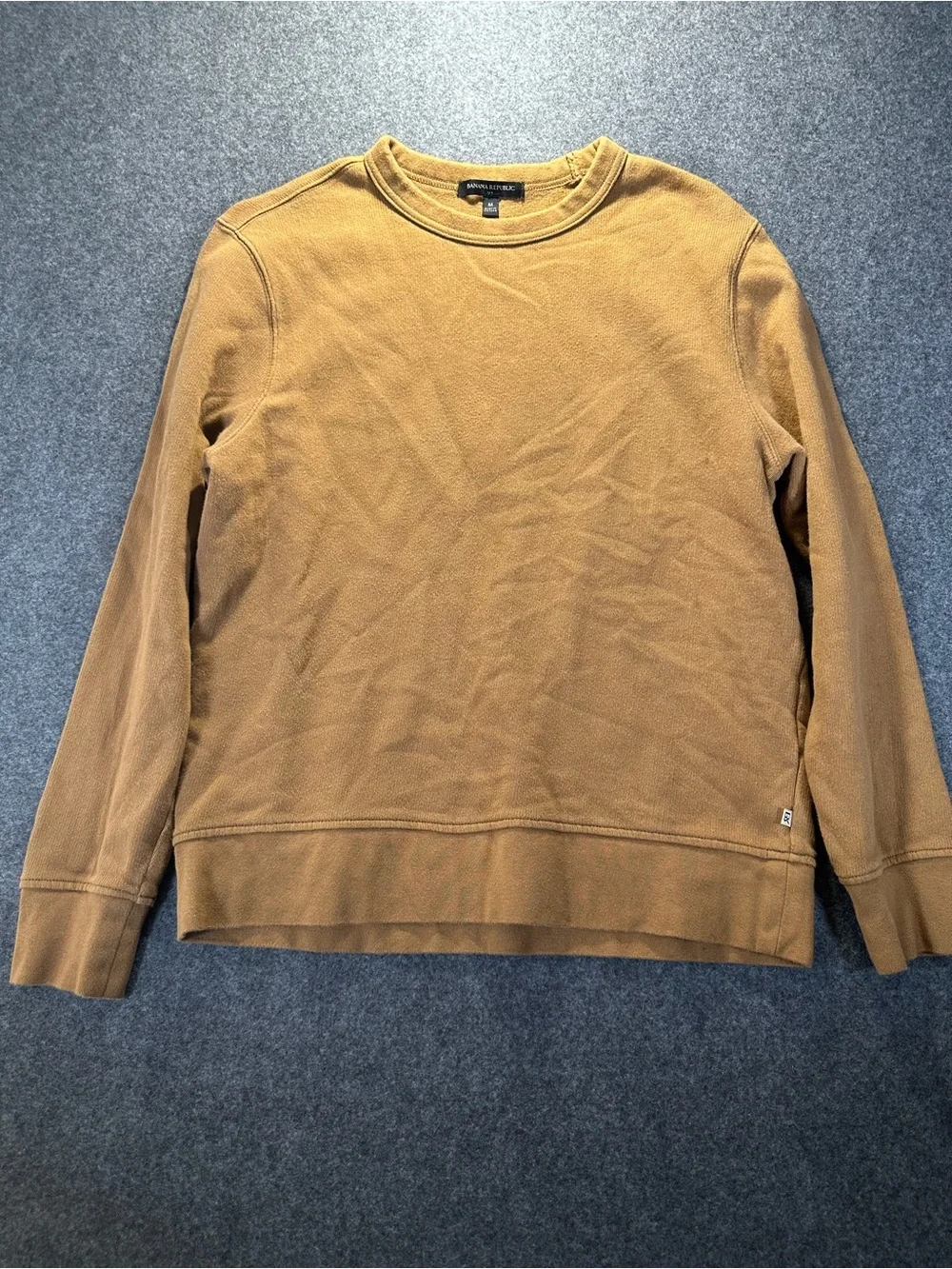 Banana Republic Men's Camel Crewneck Sweater